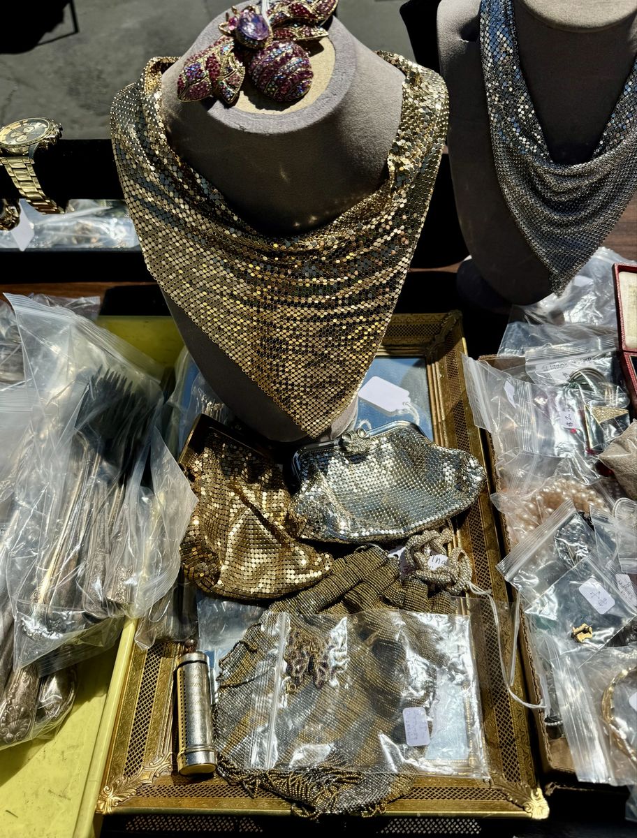 Main image 6