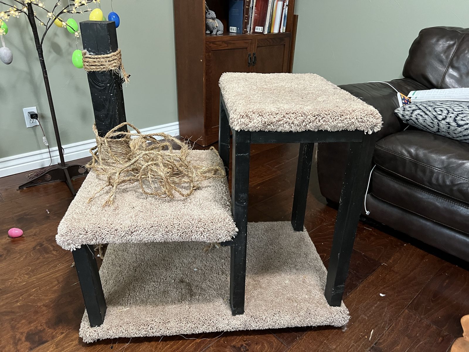 Free Homemade Cat Tree- Needs Slight Rehab
