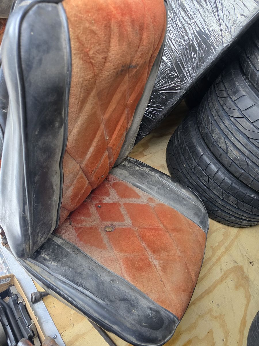 gto chevelle cutlass skylark bucket seats