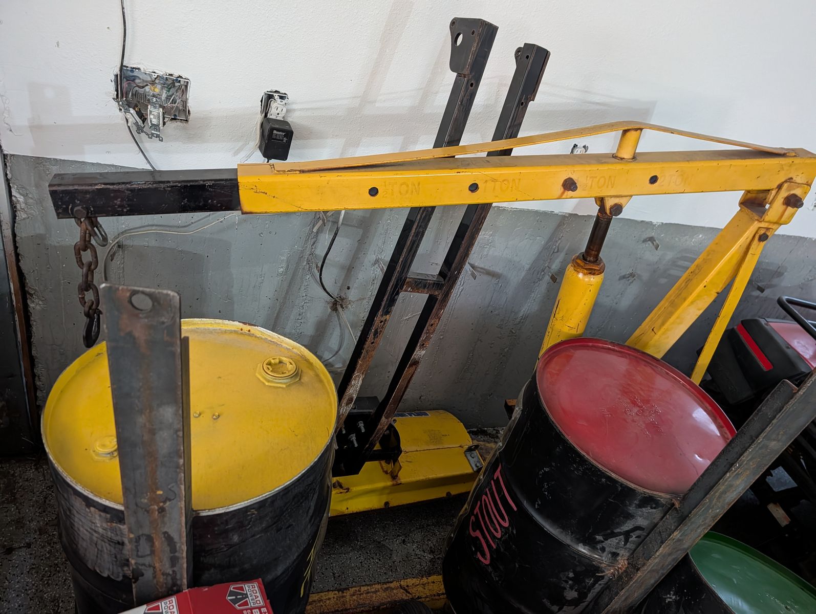floor crane / engine lift