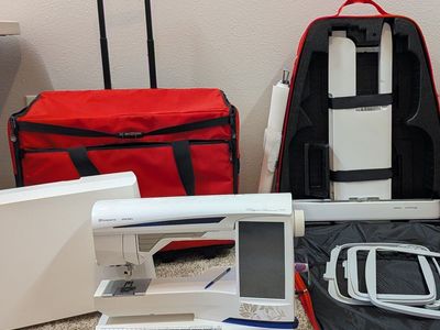 Husqvarna Viking Designer Diamond Royale Sewing and Embroidery Machine