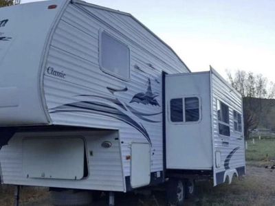 2005 Dutchman Fifth Wheel RV