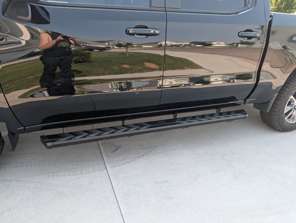 19-26 Rough Country Running Boards / Side Steps for Chevy Silverado 1500/2500/3500