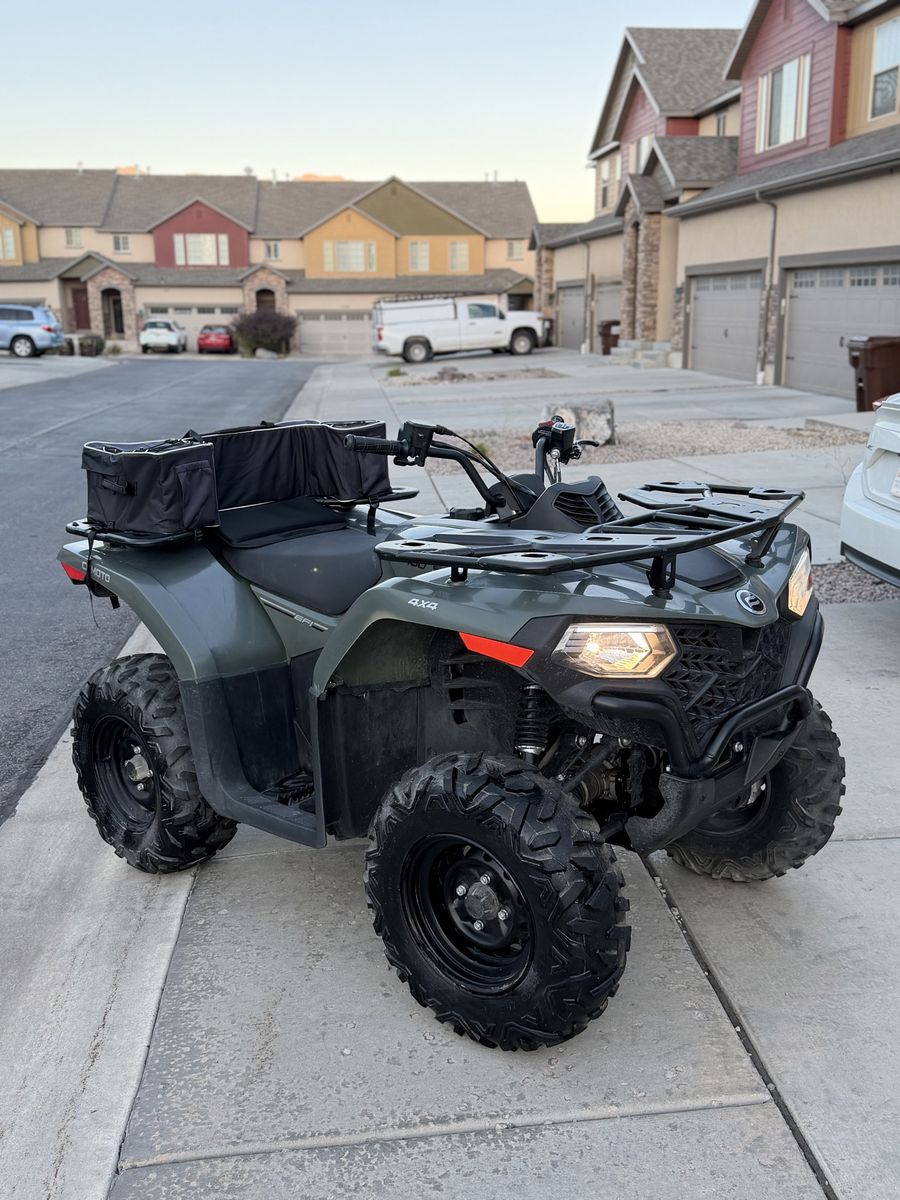 2022 CFMOTO CFORCE 400 — ONLY 400 MILES!