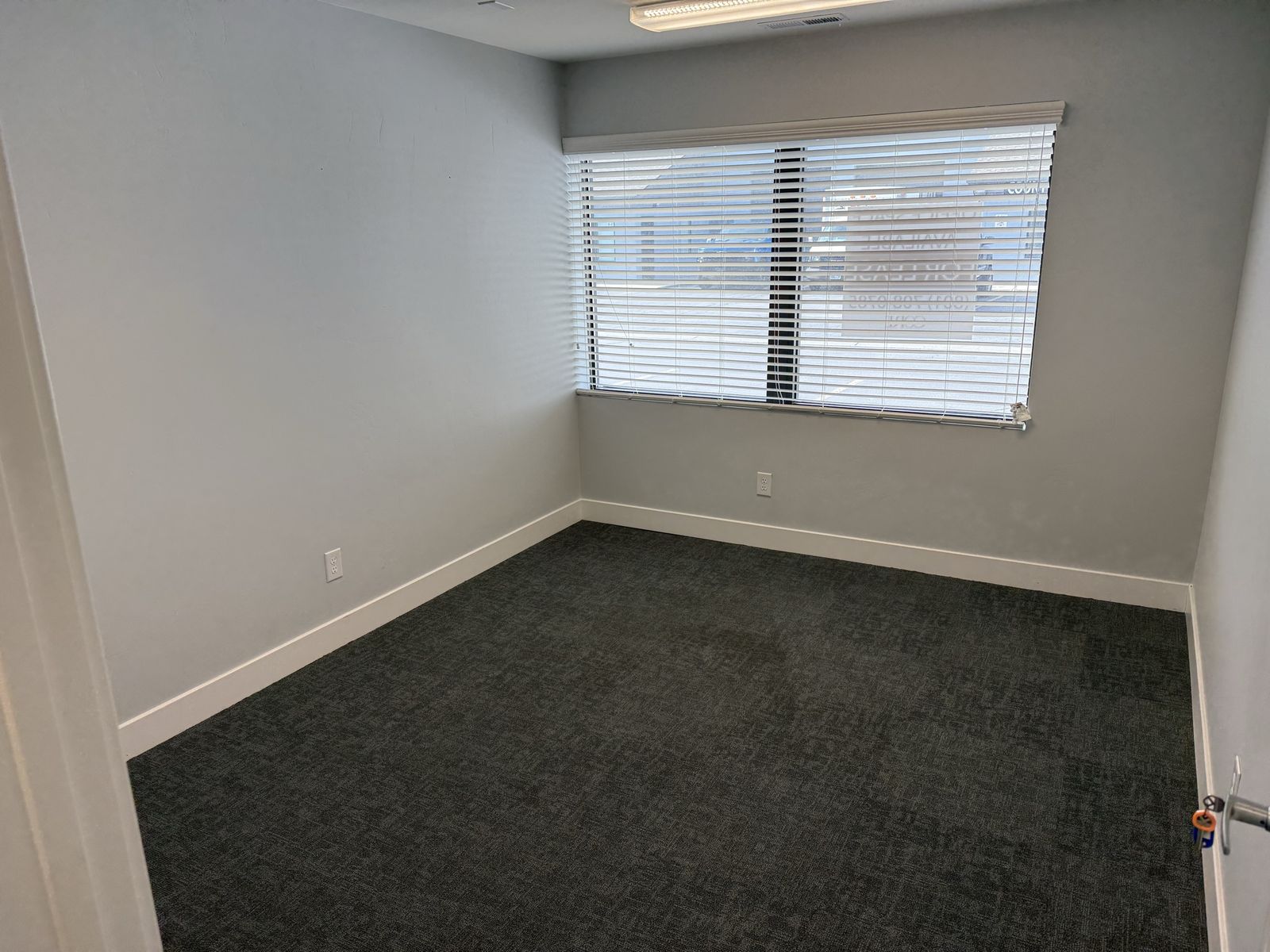 Main image 10