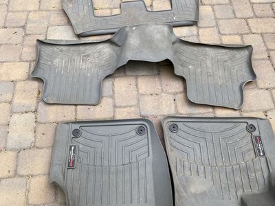 Weather Tech floor mats for Audi Q7