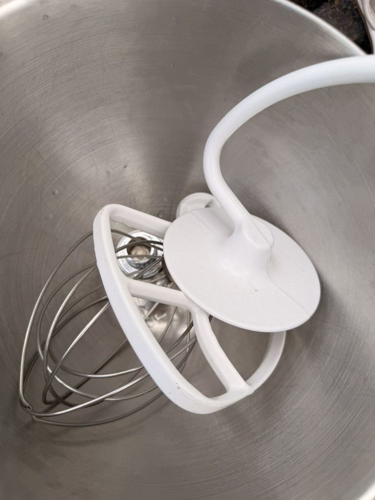 Main image 3
