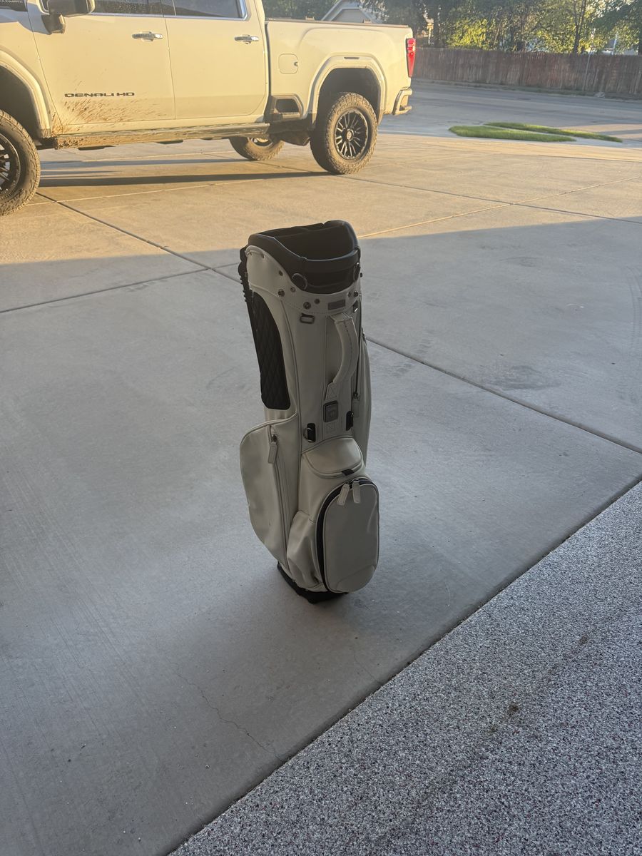 Titleist leather golf bag