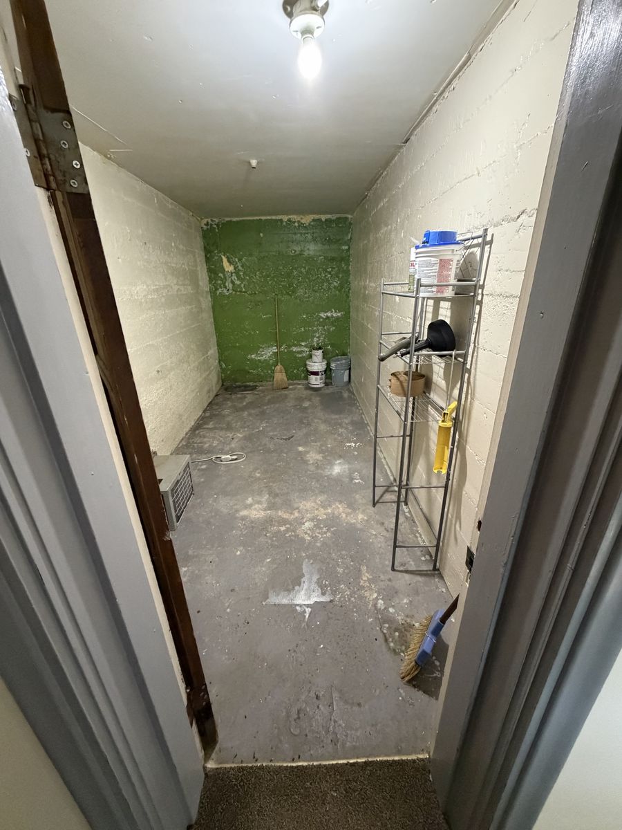Main image 8