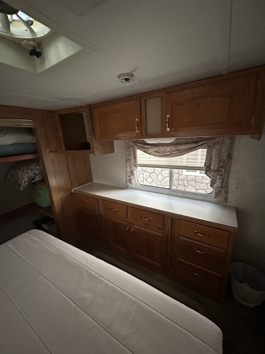 Main image 12