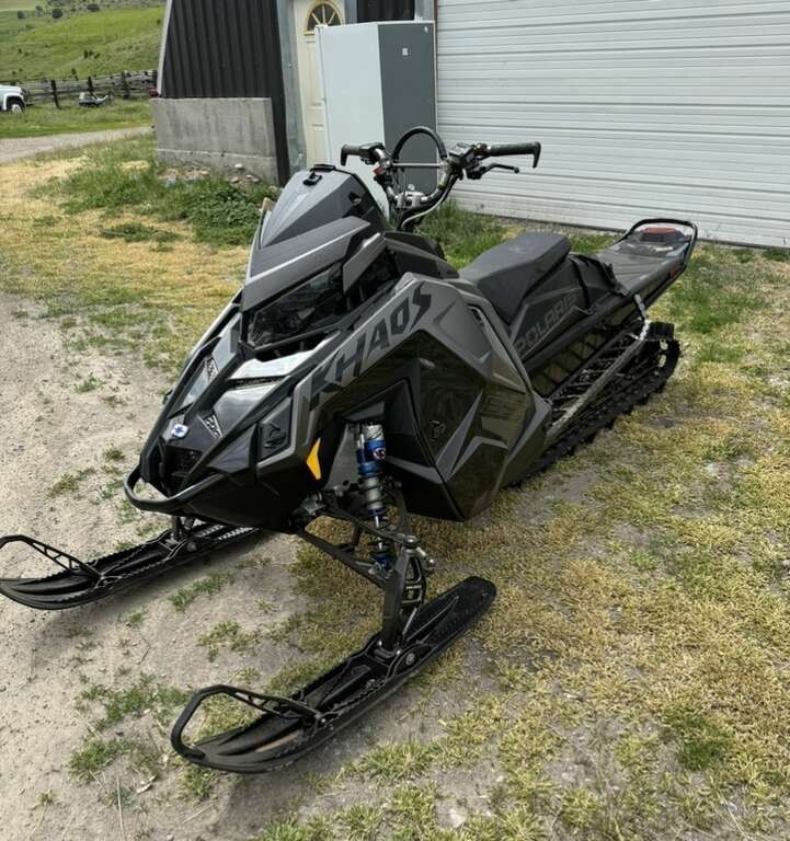 2022 Polaris 850 khaos 916 miles!!