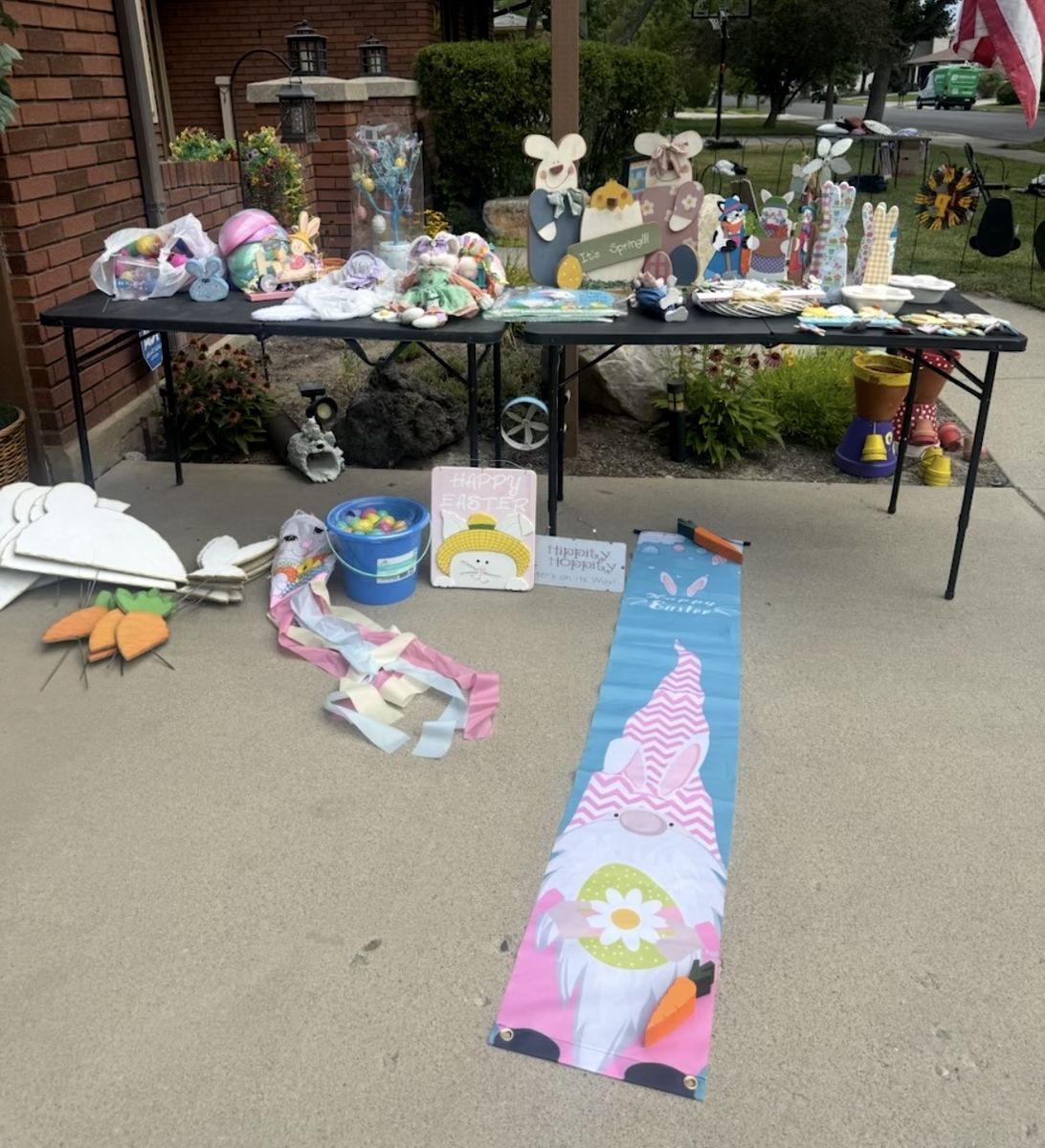 Assorted Easter and Spring Holiday Outdoor & Indoor Decorations Lot