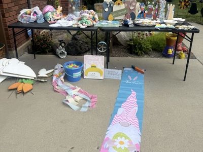 Assorted Easter and Spring Holiday Outdoor & Indoor Decorations Lot