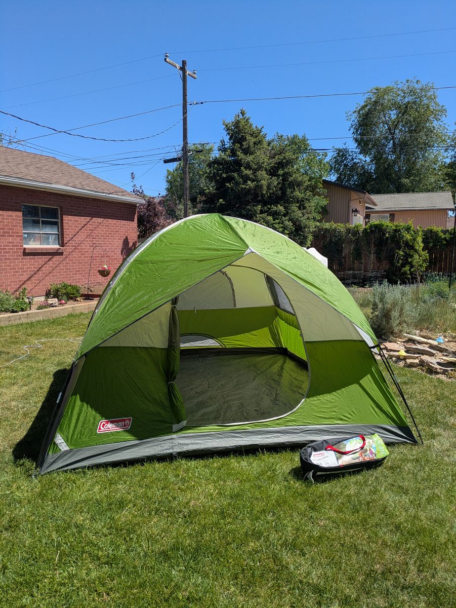 Coleman Tent 6 Man Sundome NICE
