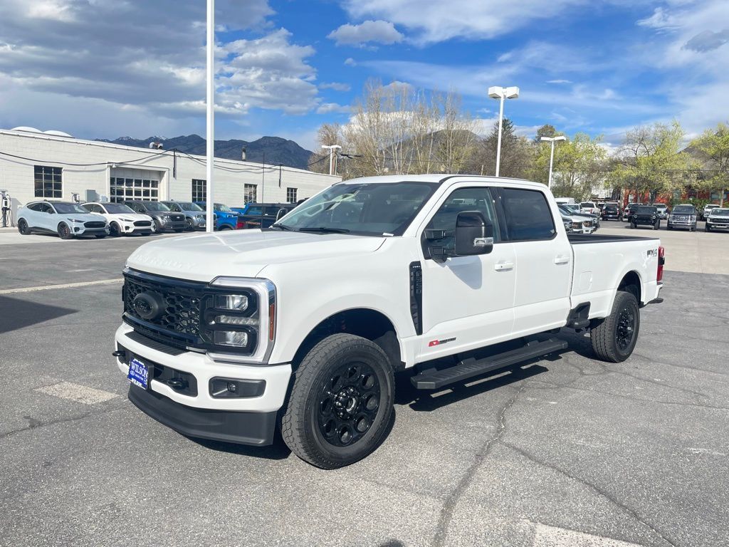2026 Ford F-350 Super Duty Lariat