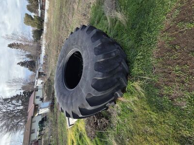 Firestone 900 60R32 used