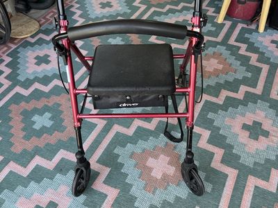 Drive Medical Red Rollator Walker with Seat, Padded Backrest, & Locking Brakes - Nice Condition