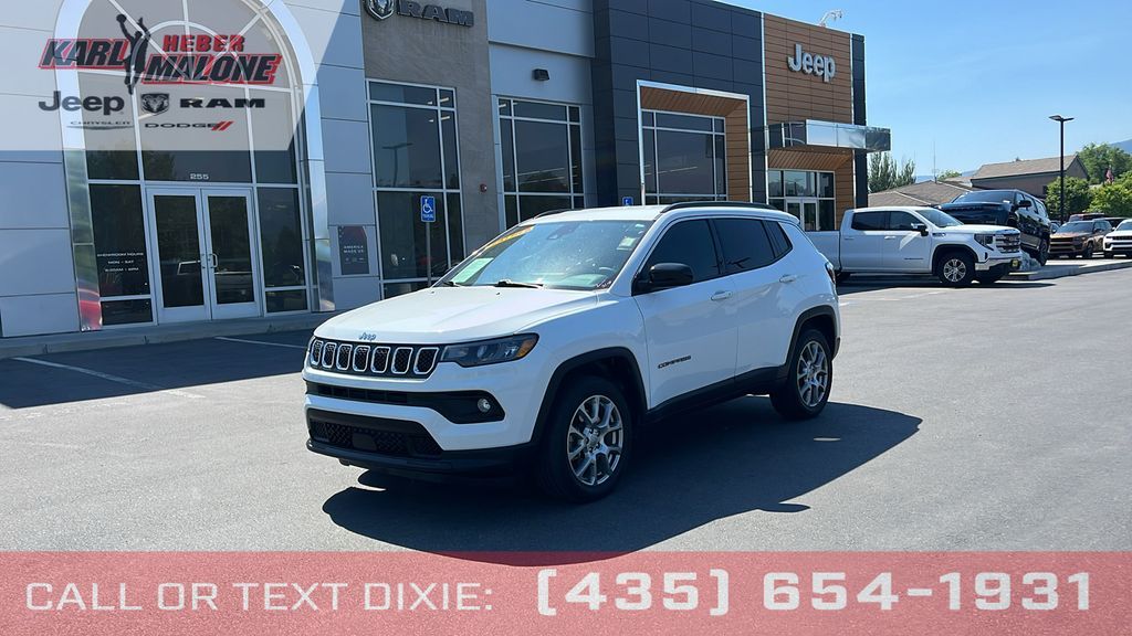 2023 Jeep Compass Latitude Lux