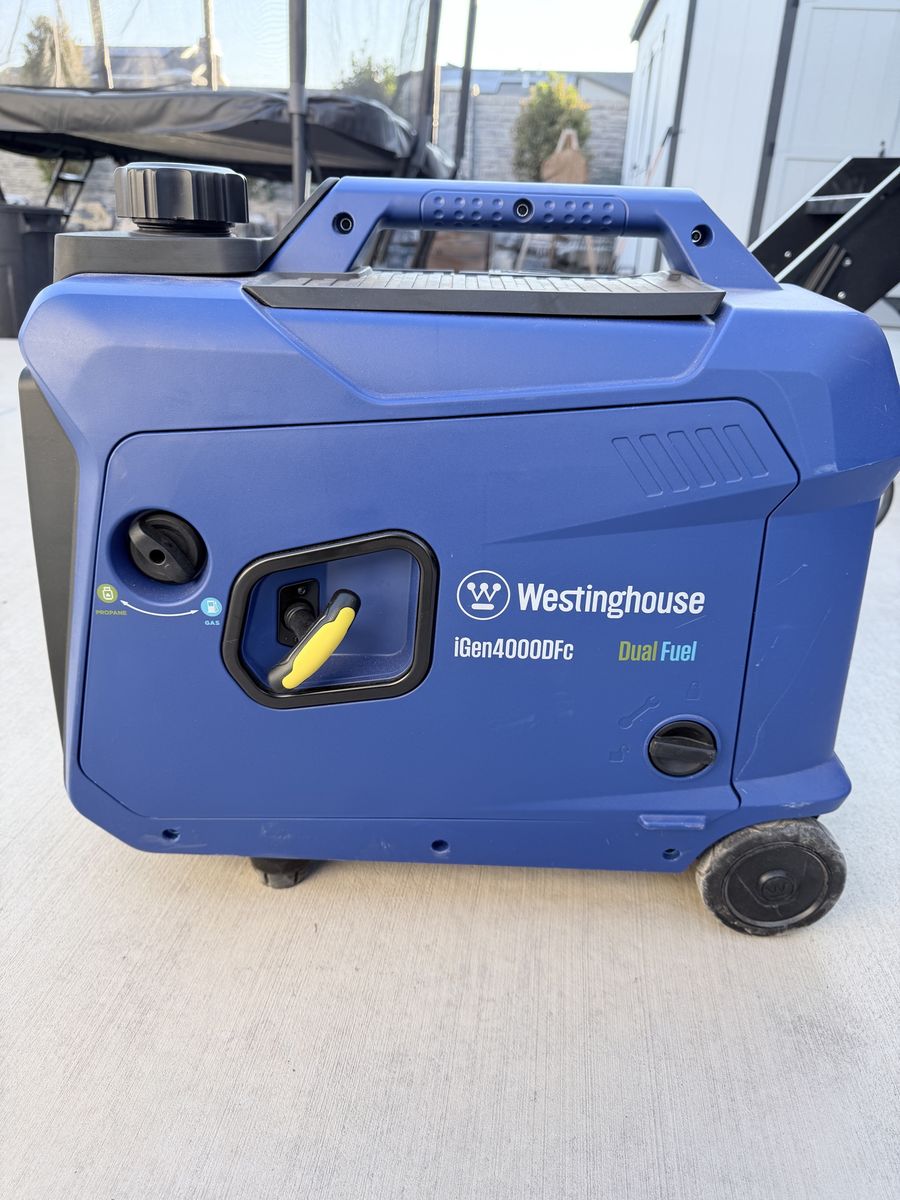 Westinghouse iGen4000DFc Dual Fuel Inverter Generator