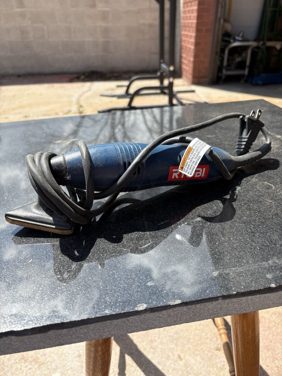 Ryobi DS11008 Detail Sander