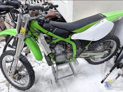 2001 Kawasaki KX 250 2 stroke. The engine is brand new rebuilt with paper work prof.