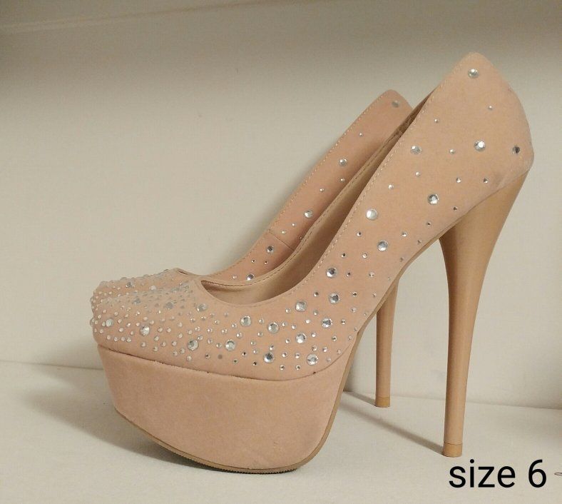 Nude Rhinestone Platform Pumps - Size 6 - High Heel Stiletto