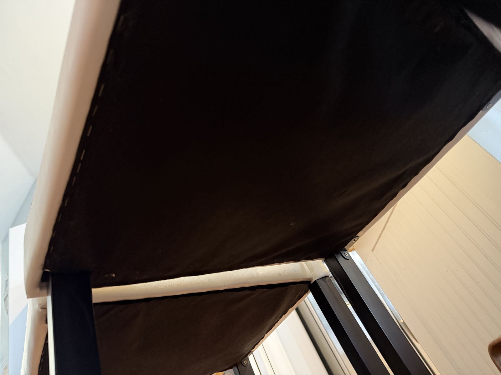 Main image 5