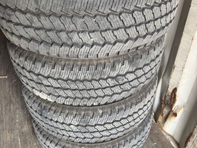 Set of 4 Bridgestone Dueler A/T 275/65R20 Tires - F350 Take-offs, Less than 500 Miles