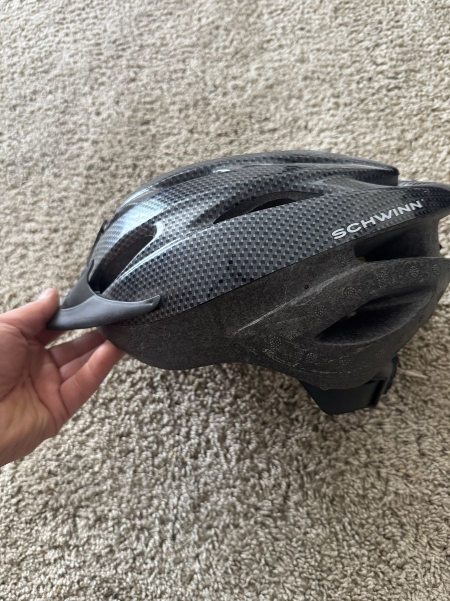 Schwinn Thrasher Bike Helmet for Adult Men Women Age 14+ with Suggested Fit 58-62cm,