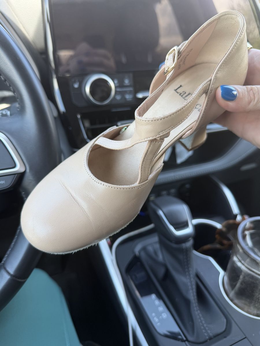 La Duca character shoes - Alexis 2.5” size 7 tan