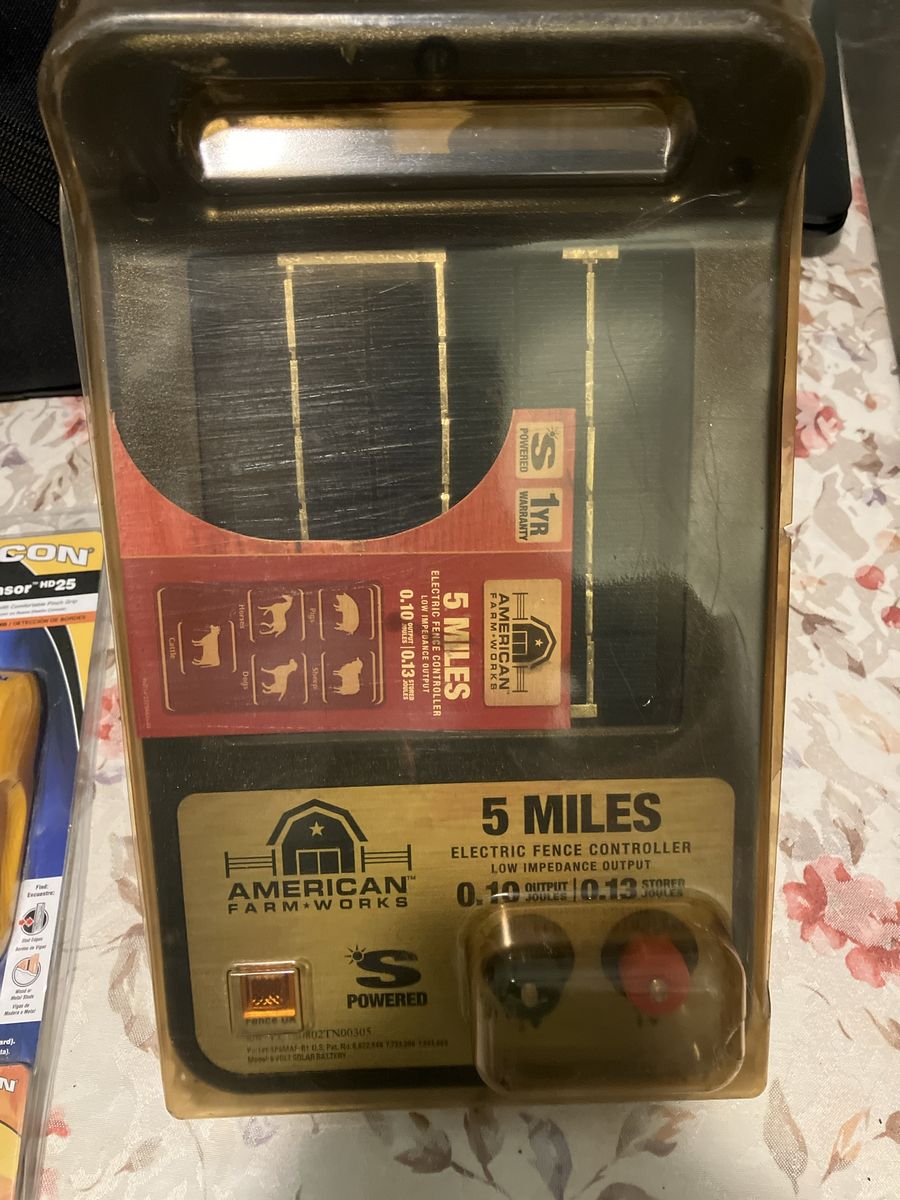 American Farm Works 5 Mile Solar Electric Fence Charger Low Impedance Controller
