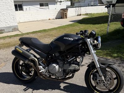 Ducati Monster 800 S2R