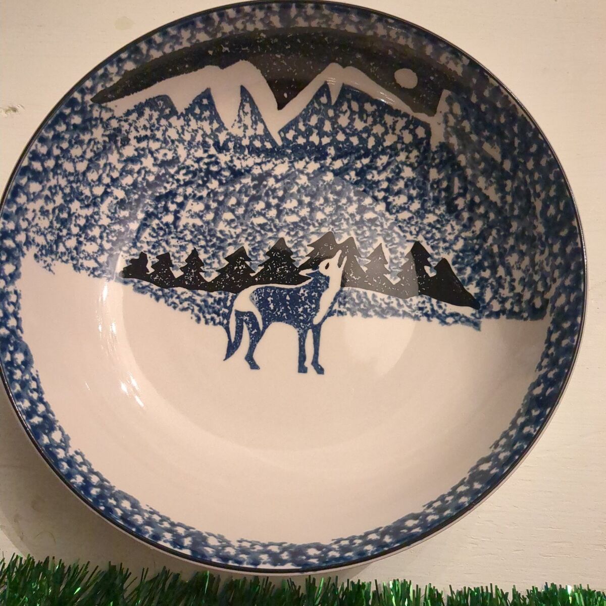 Tienshan Wolf vegetable bowl