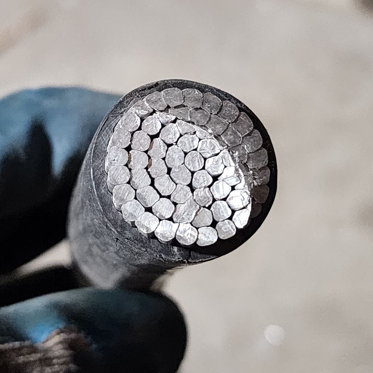 1 inch Stranded Aluminum 600V Wire Cable Wire - Alcan S 750 XHHW-2 Sun-Res 600 volt