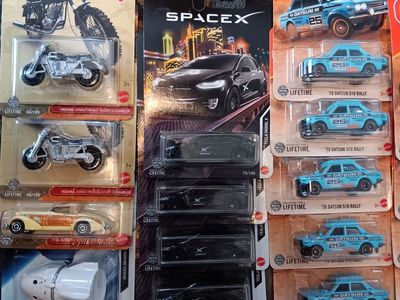 140 MATCHBOX CARS AND SETS AS SEEN IN PICTURES $100