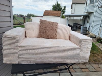 Boneless Oversized Plush Fabric Sofa
Beige