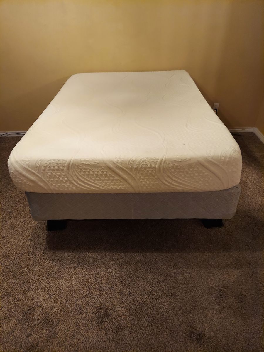 Full size memory foam bed. Must sell this weekend!