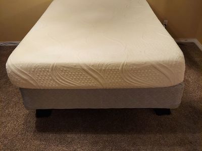 Full size memory foam bed. Must sell this weekend!