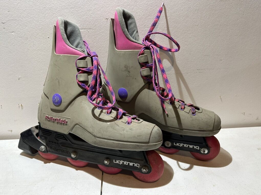 Vintage Rollerblade Lightning Size 8