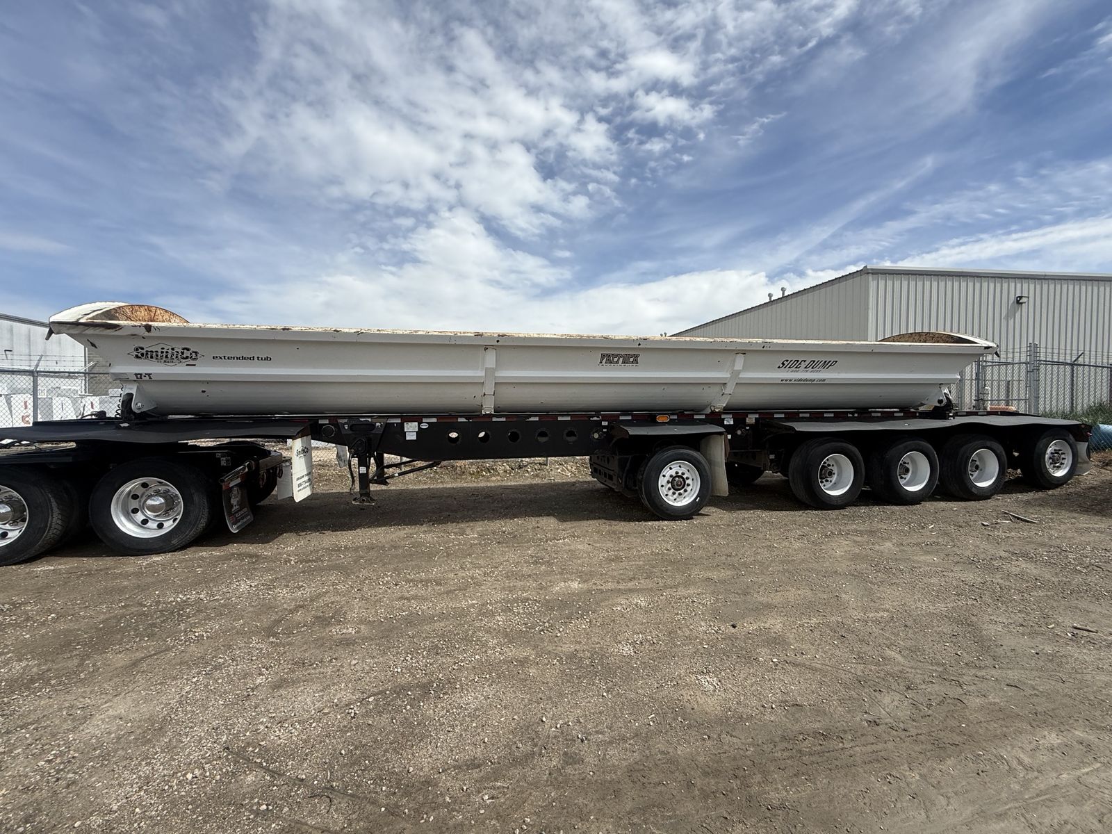 2016 SmithCo 5 Axle Side Dump Trailer