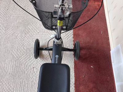 Knee Scooter