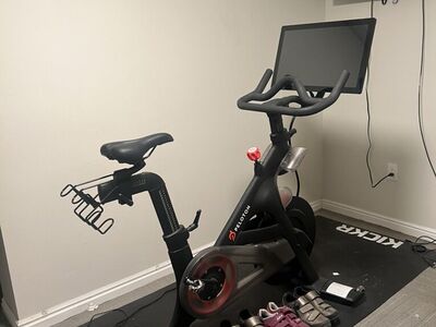 Peloton - Excellent Condition
