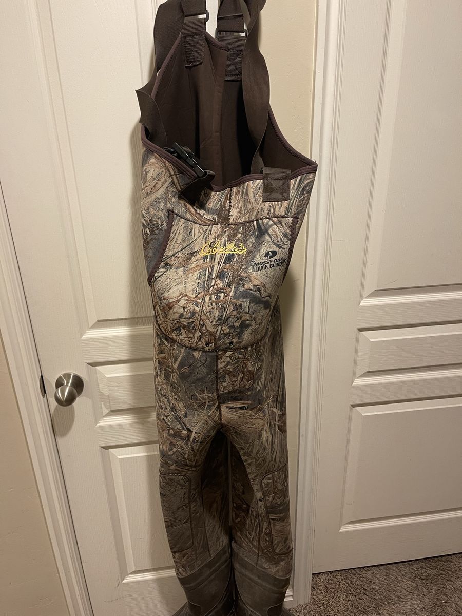 Cabela’s Hunting fishing chest waders