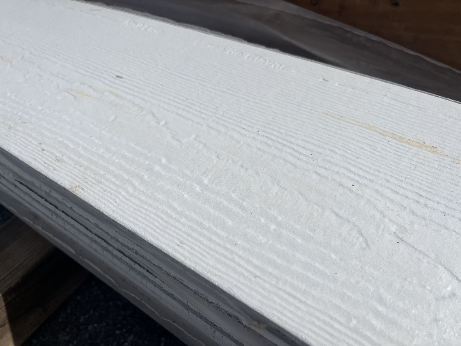 Up to 65% off! New Hardie Plank Fiber Cement Lap Siding Lot - 8.25"x144" Planks - Horizontal Mount - 22 pcs. - Arctic White