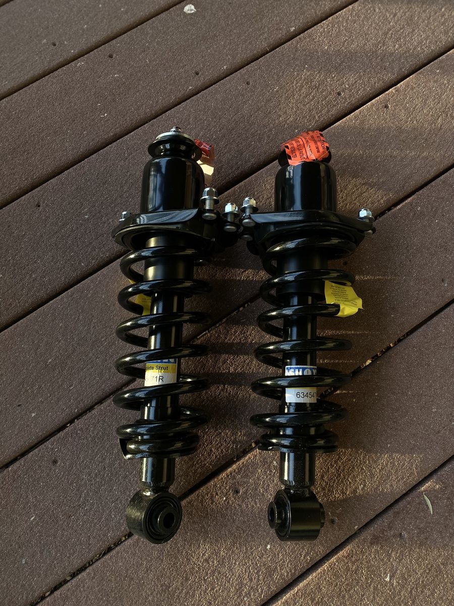 Scion Tc Rear Struts 2005-2010 (brandnew)