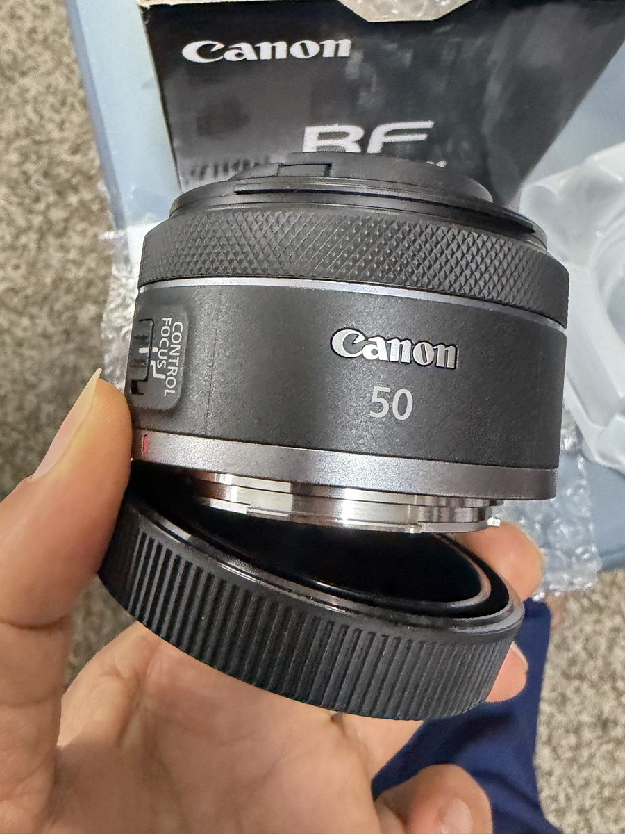 Canon rf 50mm new 200$ ,  (canon RP 600$)