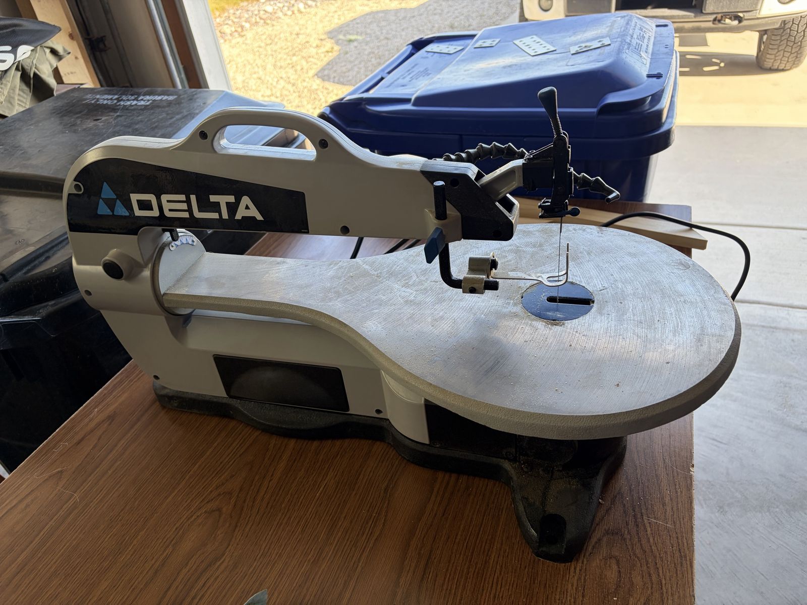 DELTA 40-570 Scroll Saw