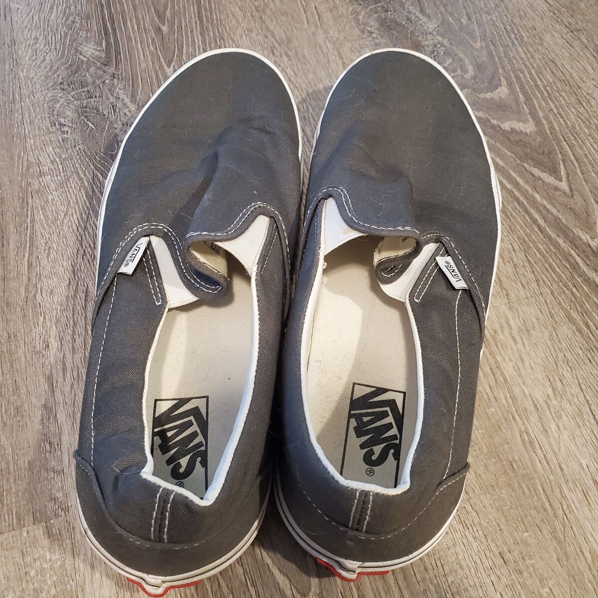 VANS SLIP ONS
