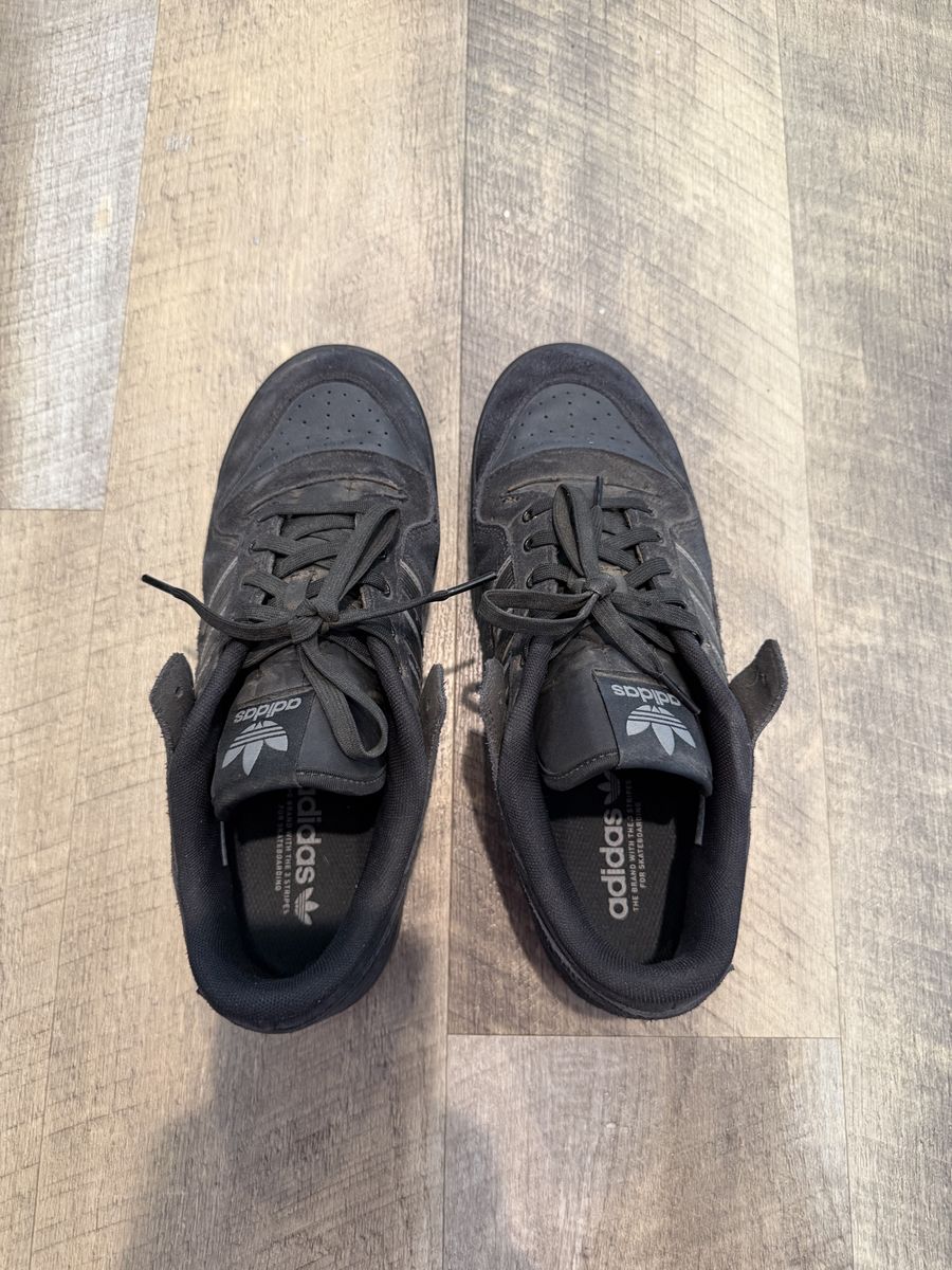Adidas Originals Forum Low Skate Shoes Men's Size 9.5 Black Suede Gum Sole