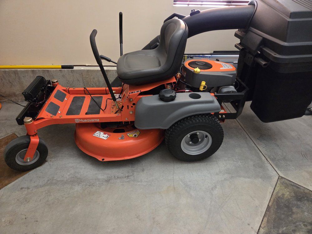 Husqvarna RZ3016 30" Zero turn